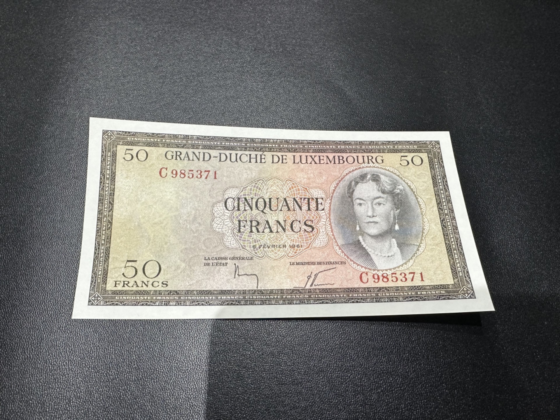 《外钞收藏家》第二百六十二期（连拍第二场） 1961年卢森堡50 全新UNC