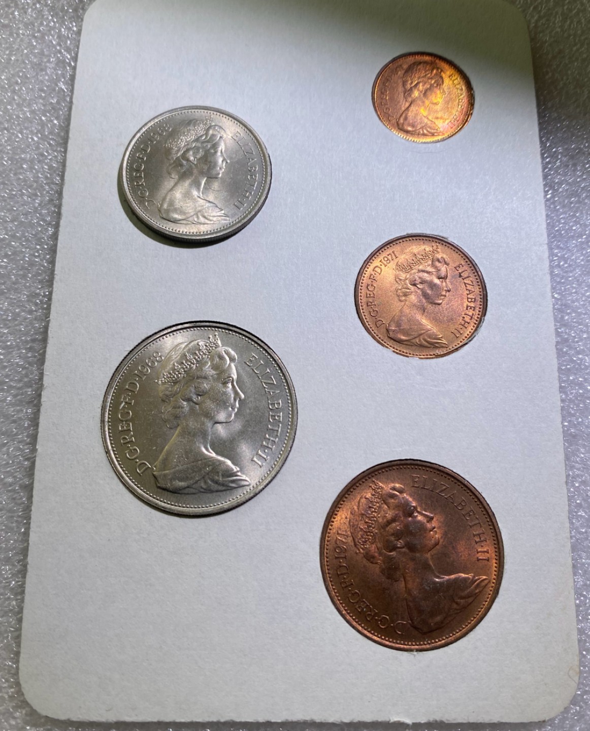 方圆集藏第三期专场 6385-英国1971便士套币一本