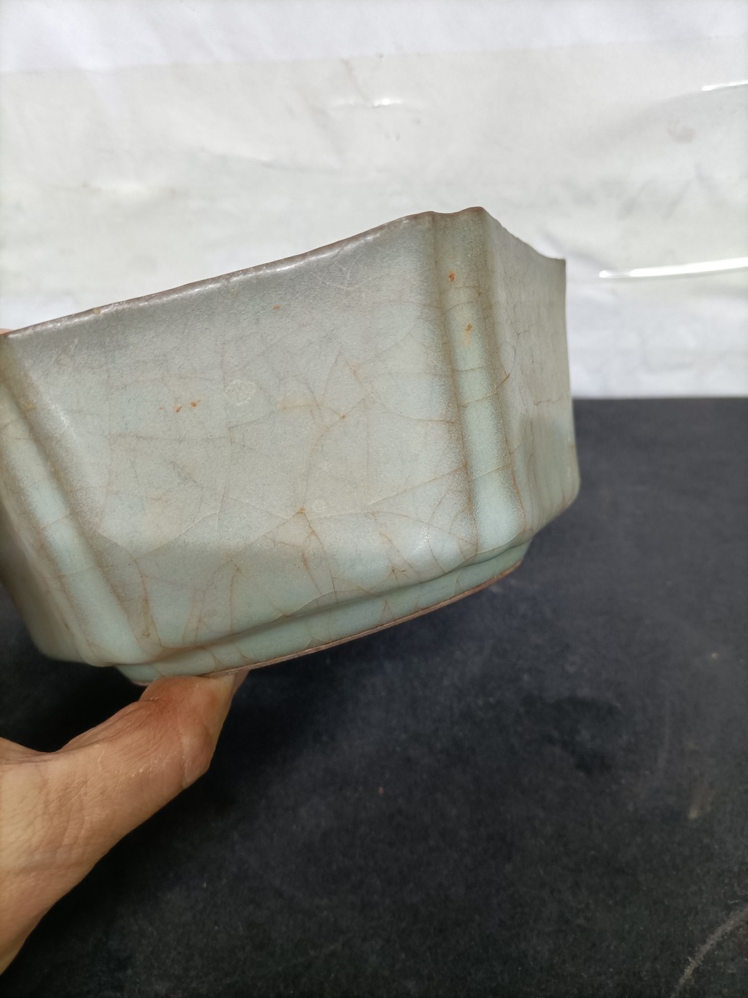 宋代官窑开片六边形碗