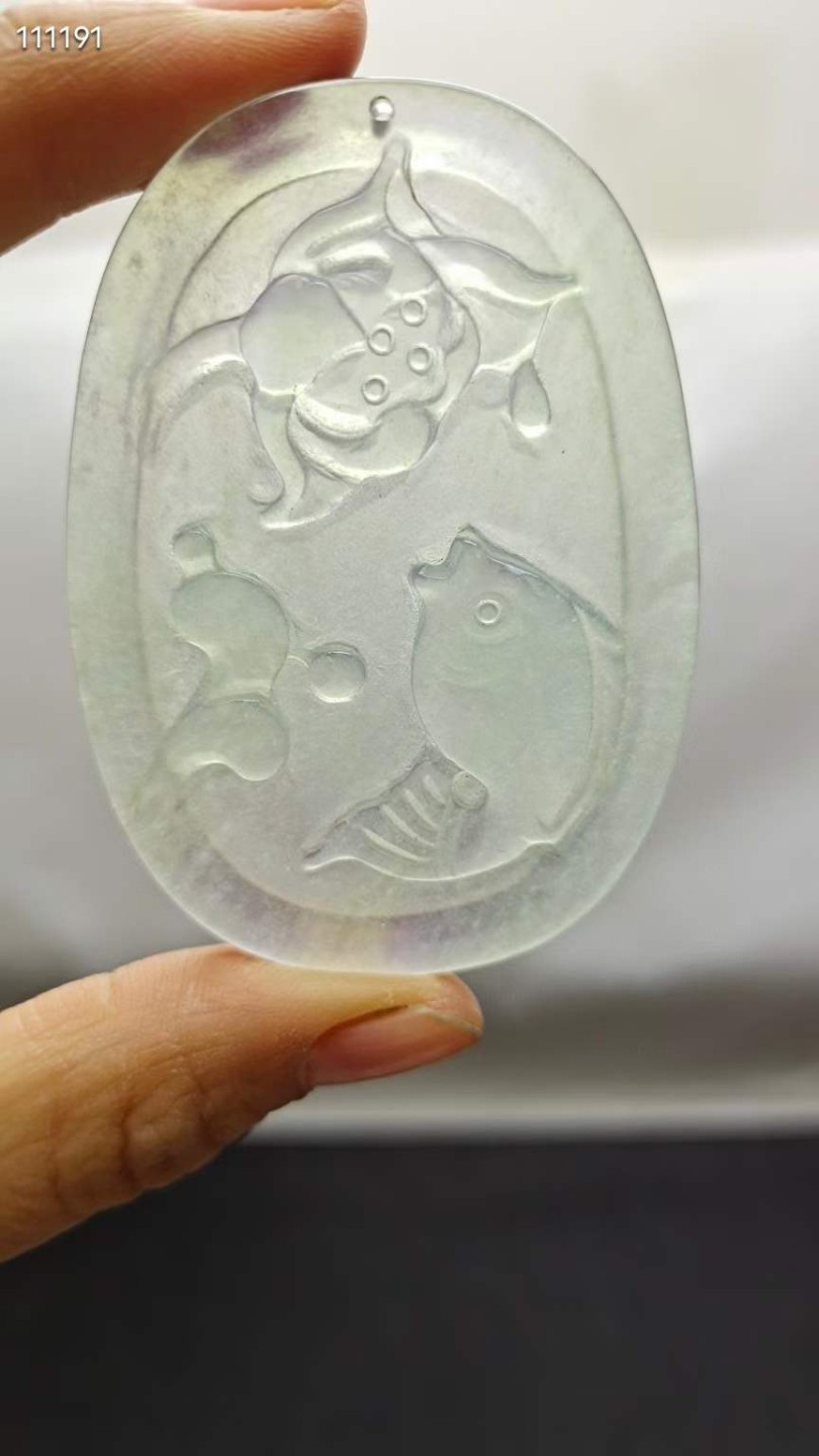 冰种白冰翡翠挂件，整料雕刻，水头超好，超级完美