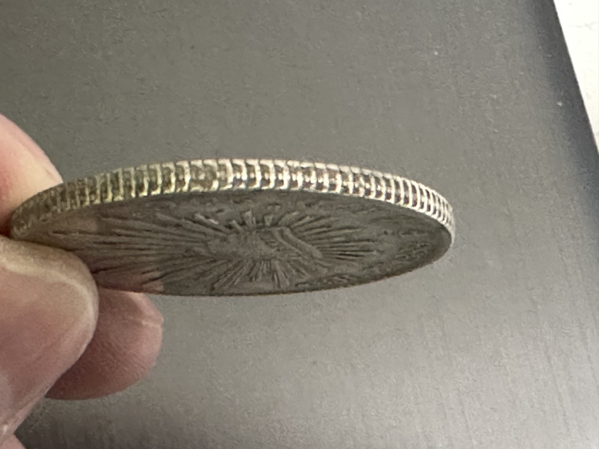 《外钞收藏家》第二百六十一期（连拍第一场） 墨西哥银元鹰洋2枚一起  品相如图