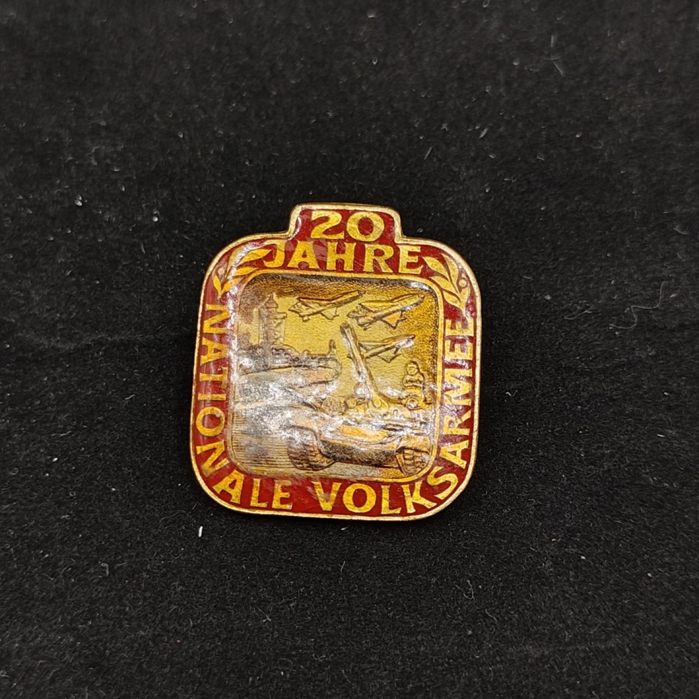 全场0元起拍 第48期 咸鱼国勋章拍卖专场 4月19日（周三）下午6：00开始 东德人民军建军20周年纪念章