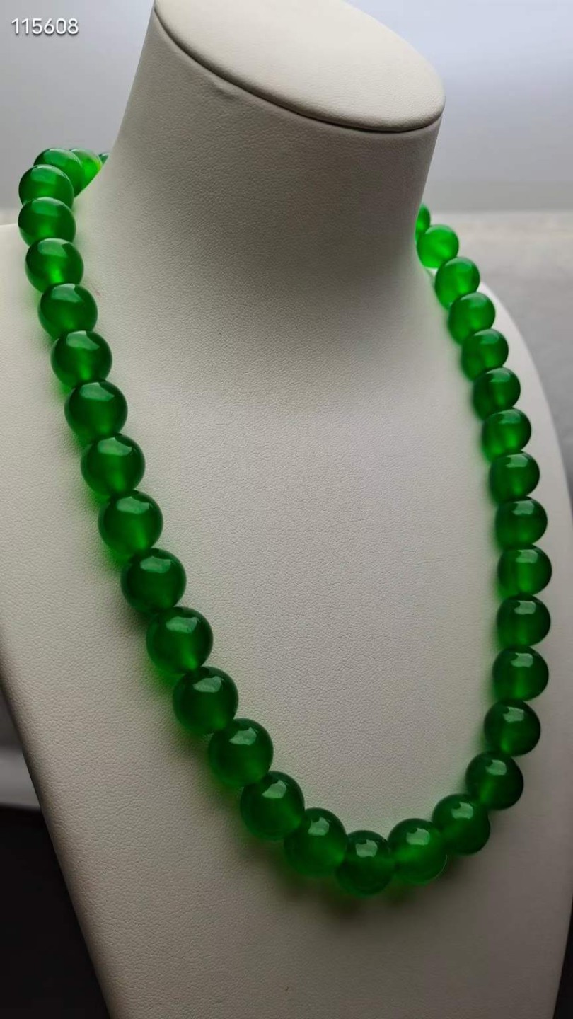 顶级龙石种祖母绿翡翠塔链，水头超好，超级完美
