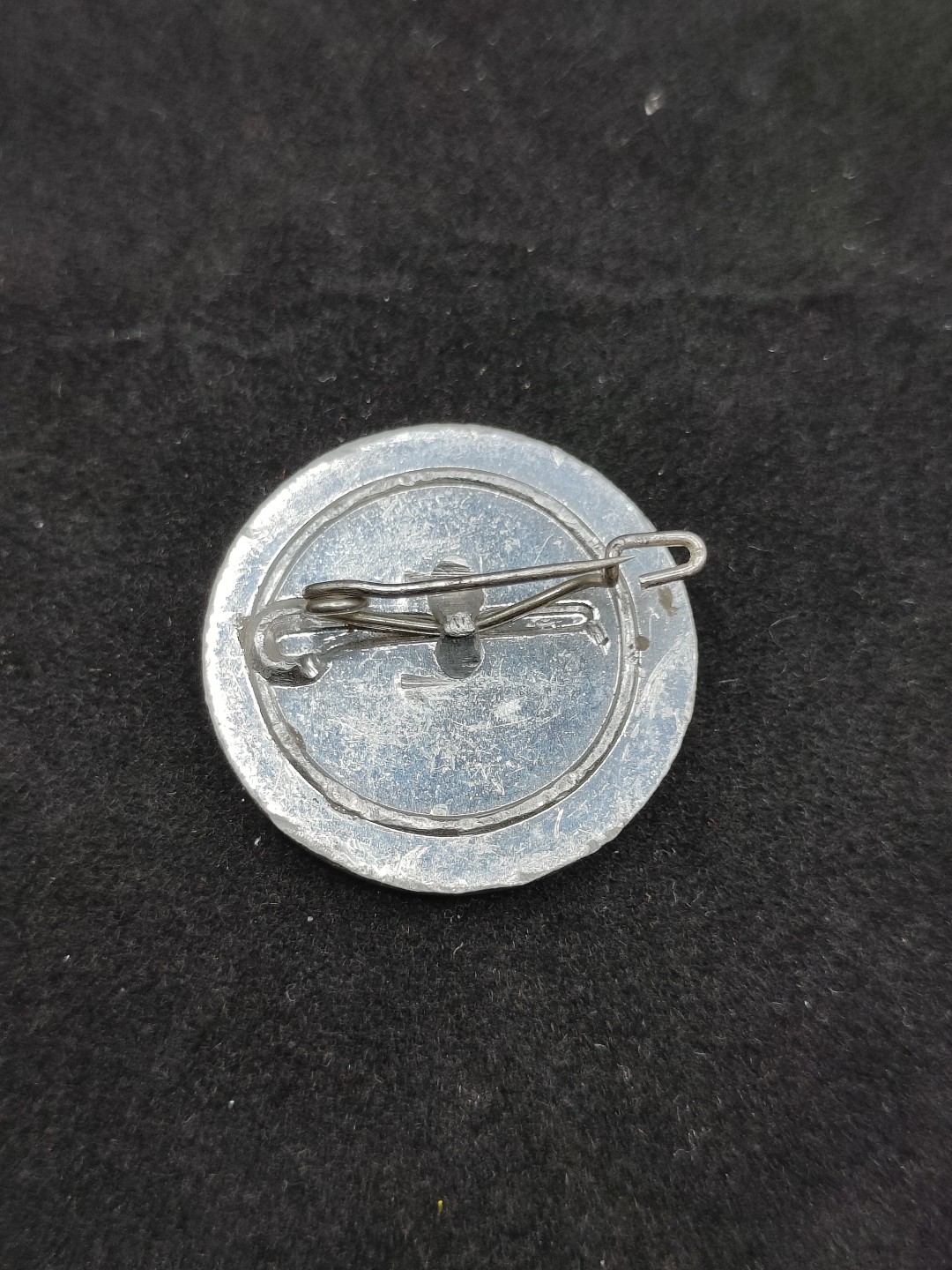 全场0元起拍 第48期 咸鱼国勋章拍卖专场 4月19日（周三）下午6：00开始 东德建国15年纪念章