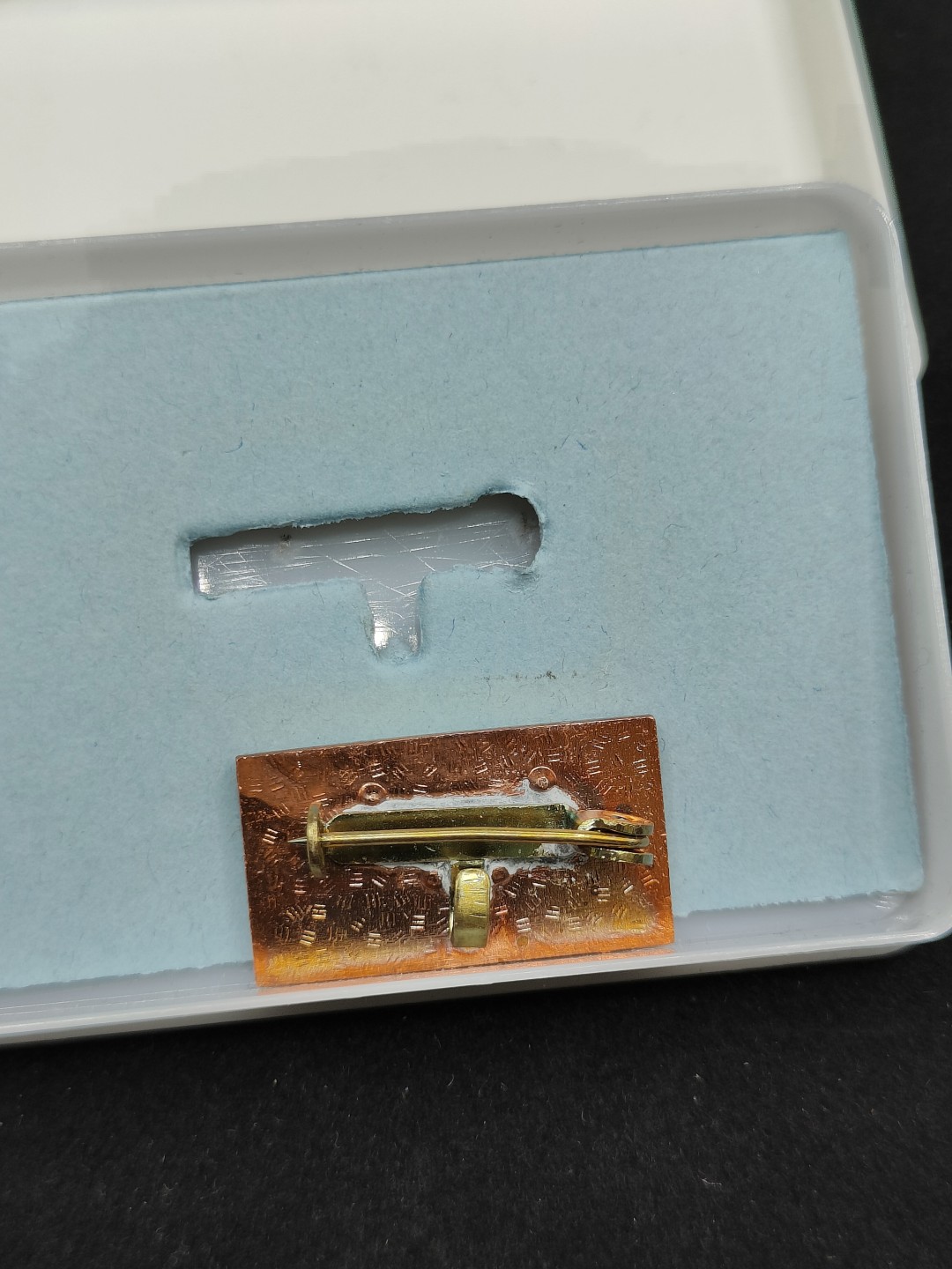 全场0元起拍 第48期 咸鱼国勋章拍卖专场 4月19日（周三）下午6：00开始 东德集体劳动荣誉称号奖章五次获得略章