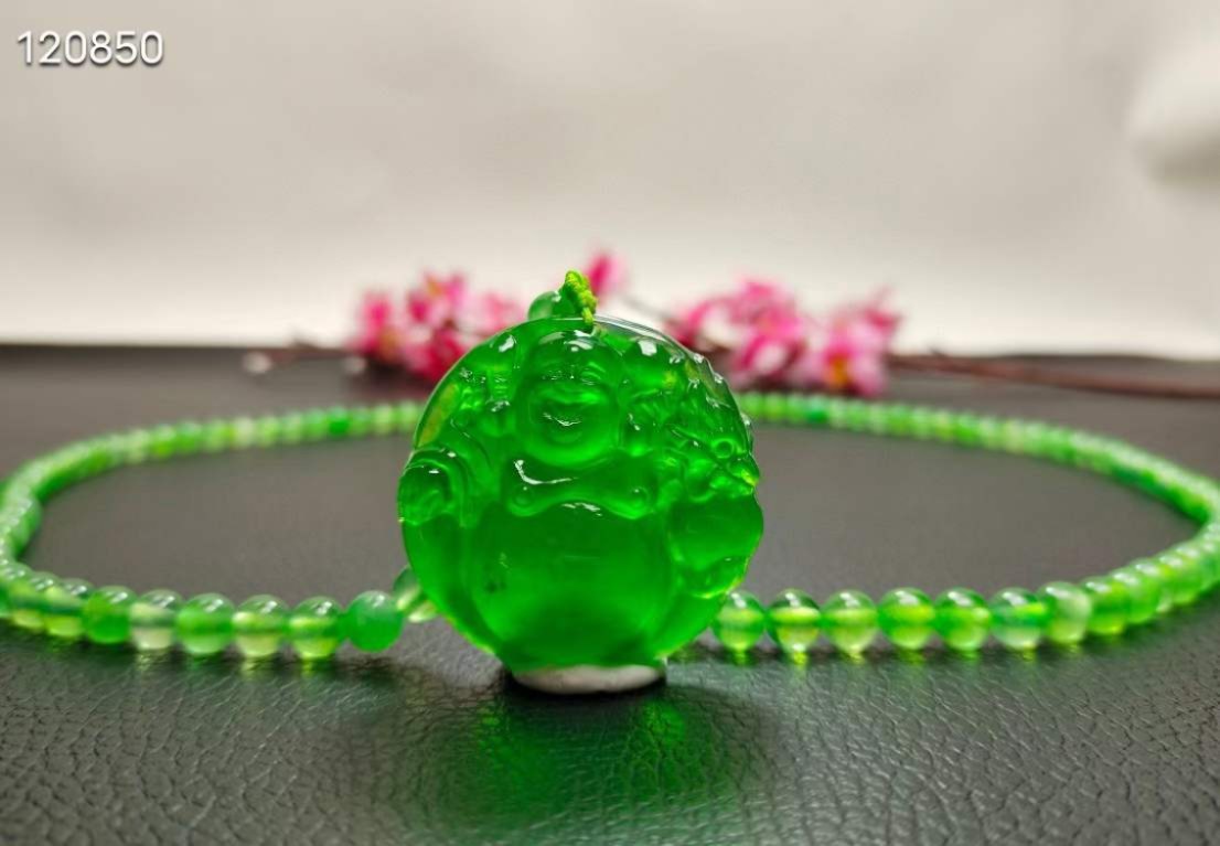 顶级龙石种帝王绿翡翠弥勒佛项链，整料雕刻，水头超好，超级完美，重100克