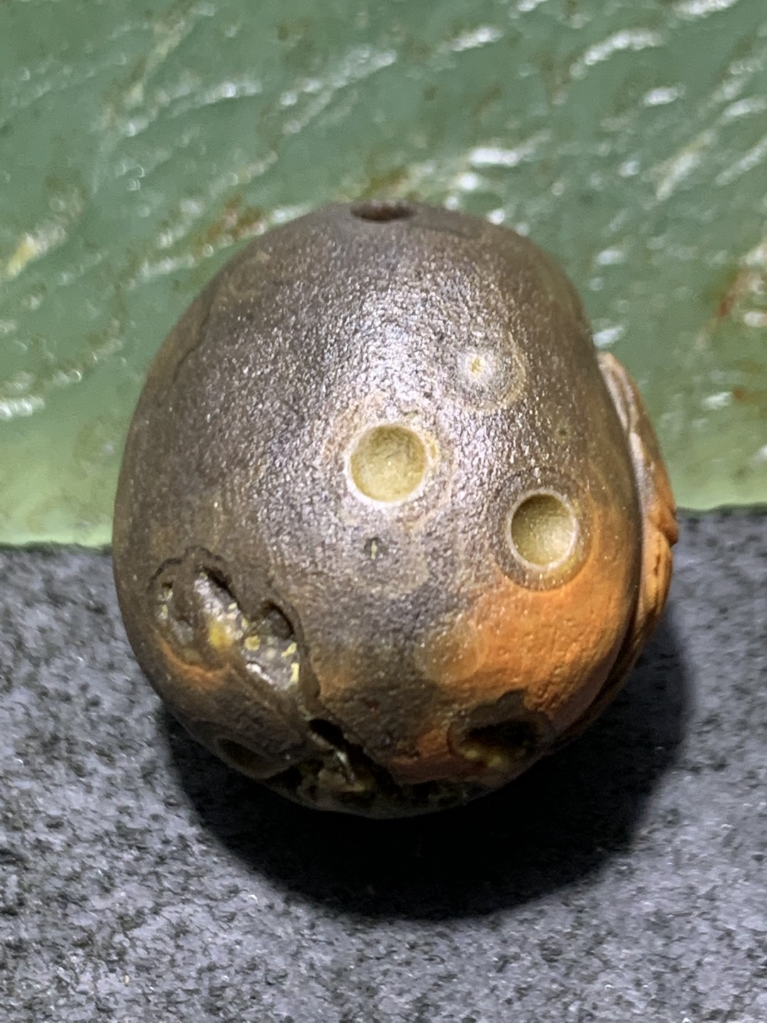 精美亚光原皮天眼纹战国红玛瑙雕刻手工俏色巧雕富贵有余吊坠一个，