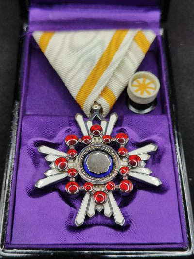 全场0元起拍 第48期 咸鱼国勋章拍卖专场 4月19日（周三）下午6：00开始 - 日本五等瑞宝章 美品银制带略