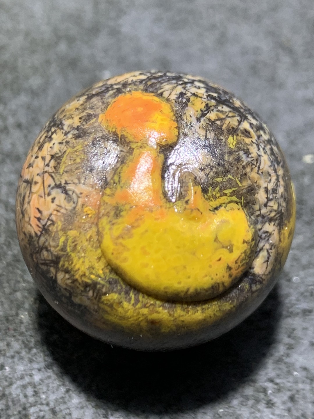 精美亚光原皮战国红玛瑙手工俏色巧雕一心向佛意境大圆珠一颗