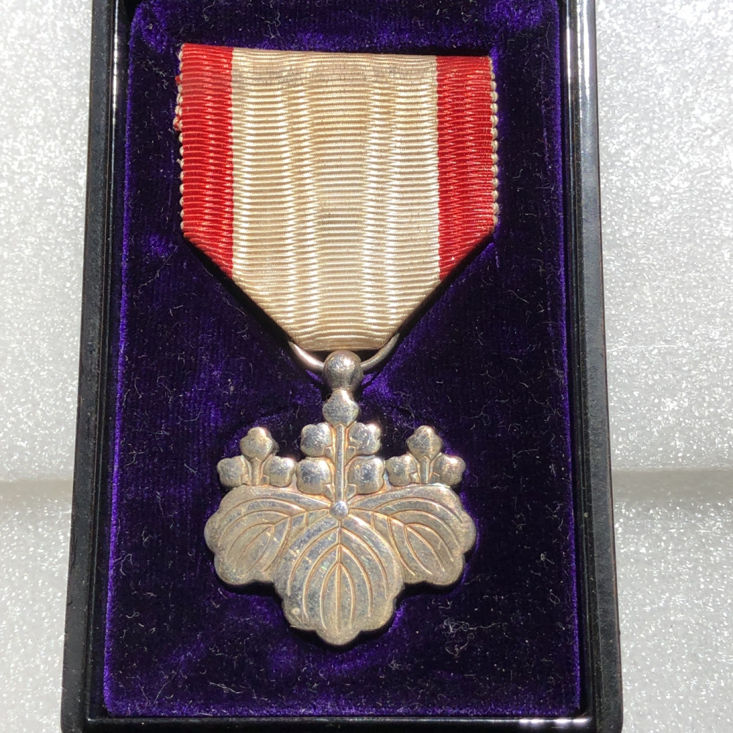 环球钱币第001场 勋八等桐叶银章