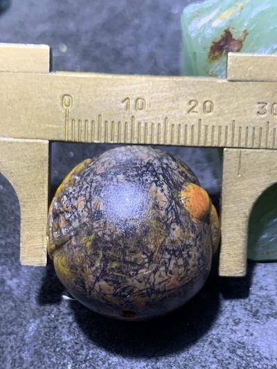 精美亚光原皮战国红玛瑙手工俏色巧雕一心向佛意境大圆珠一颗 精美亚光原皮战国红玛瑙手工俏色巧雕一心向佛意境大圆珠一颗