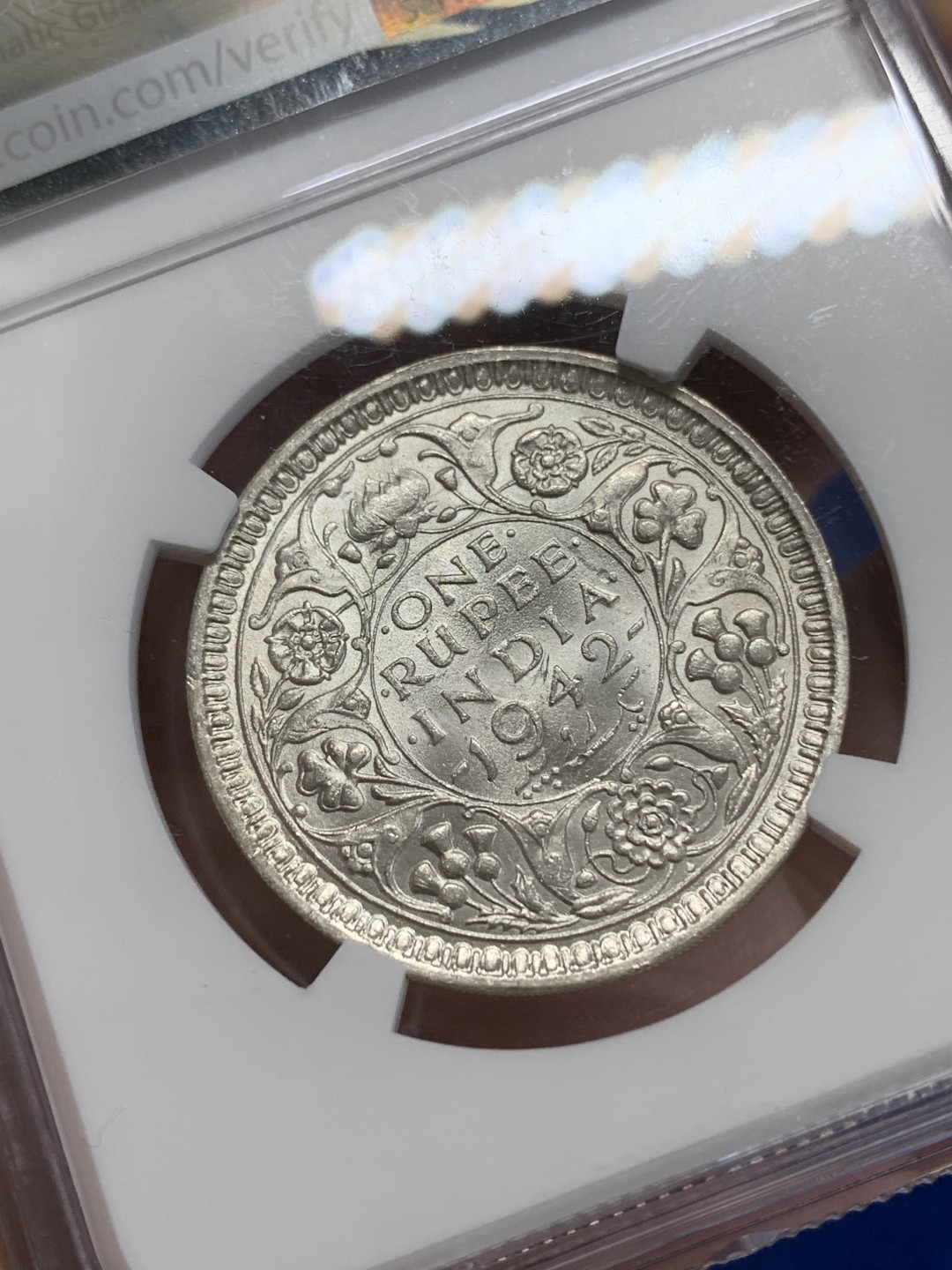 《竞宝斋》三少爷老婆本专场-第156场 (全场包邮) NGC MS61 英属印度1942年乔治六世国王头像1卢比银币