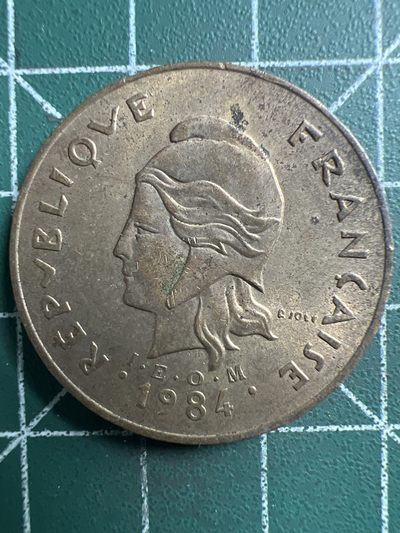 泡泡堂微拍第132幕硬币捡漏可累计专场👿👿，累计满二十元包邮，接受代拍业务 - 法属波里尼西亚100法郎