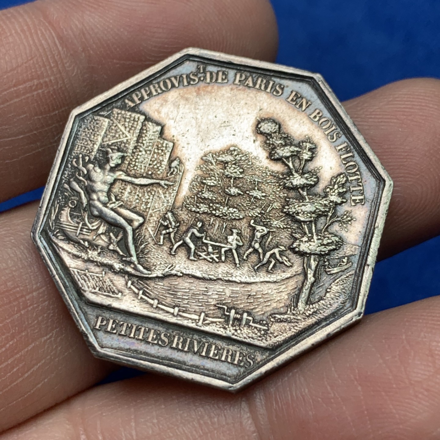 《竞宝斋》三少爷老婆本专场-第156场 (全场包邮) 法国19世纪少见品种八角代用银币，油灯边铭，对边直径33.5mm，重量17.07g