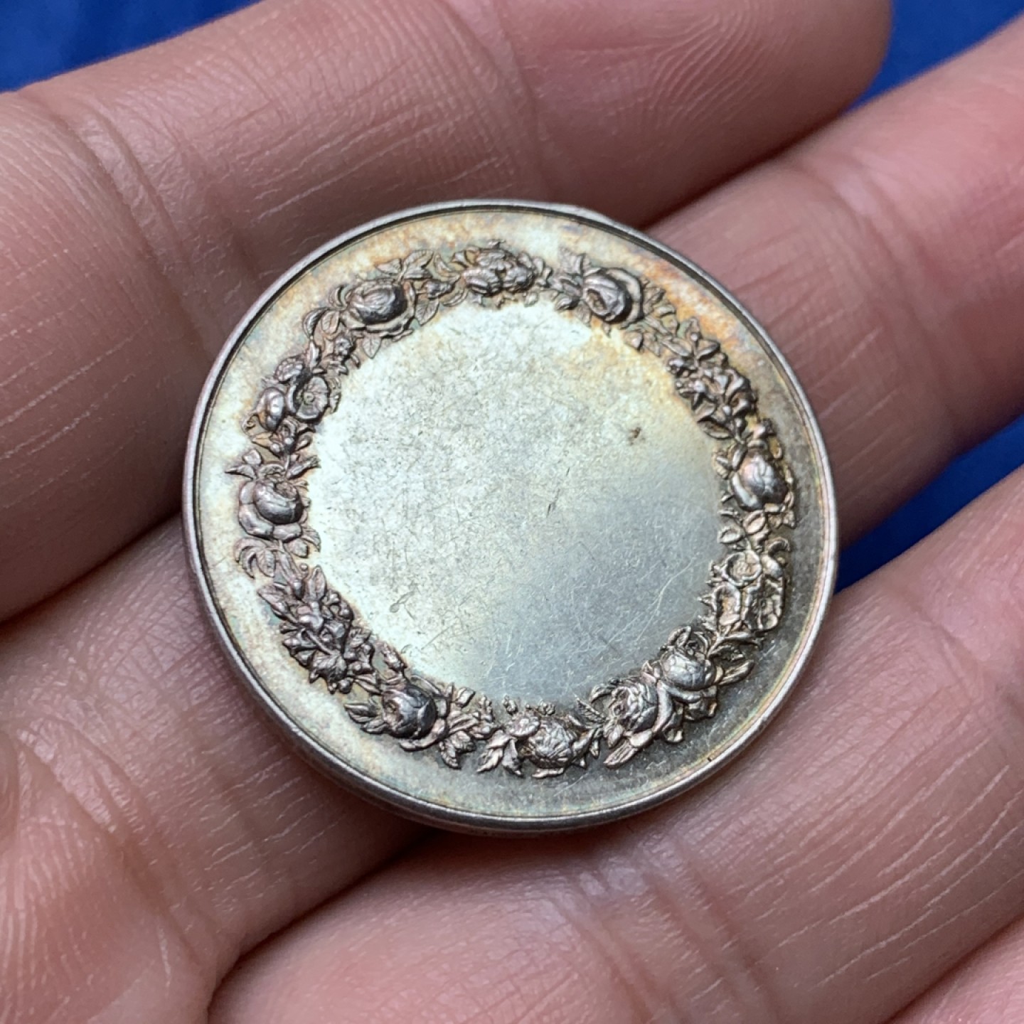 《竞宝斋》三少爷老婆本专场-第156场 (全场包邮) 法国结婚银章，丰饶角+ARGENT边铭，直径29mm，重量11.87g。UNC好品相