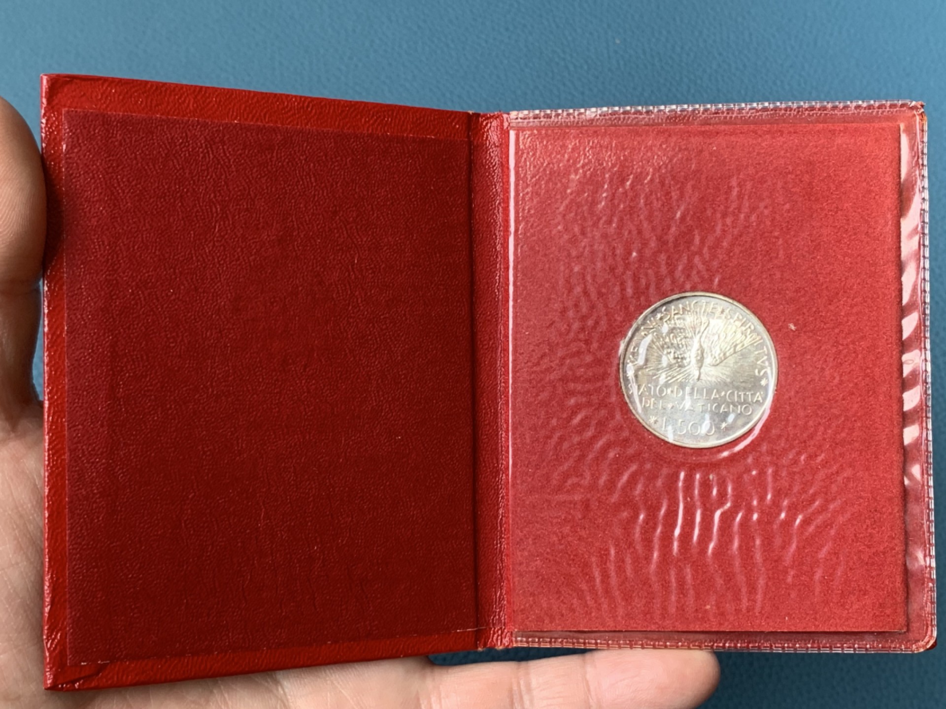 《竞宝斋》三少爷老婆本专场-第156场 (全场包邮) 梵蒂冈1978年教皇缺位500里拉银币，带小红册