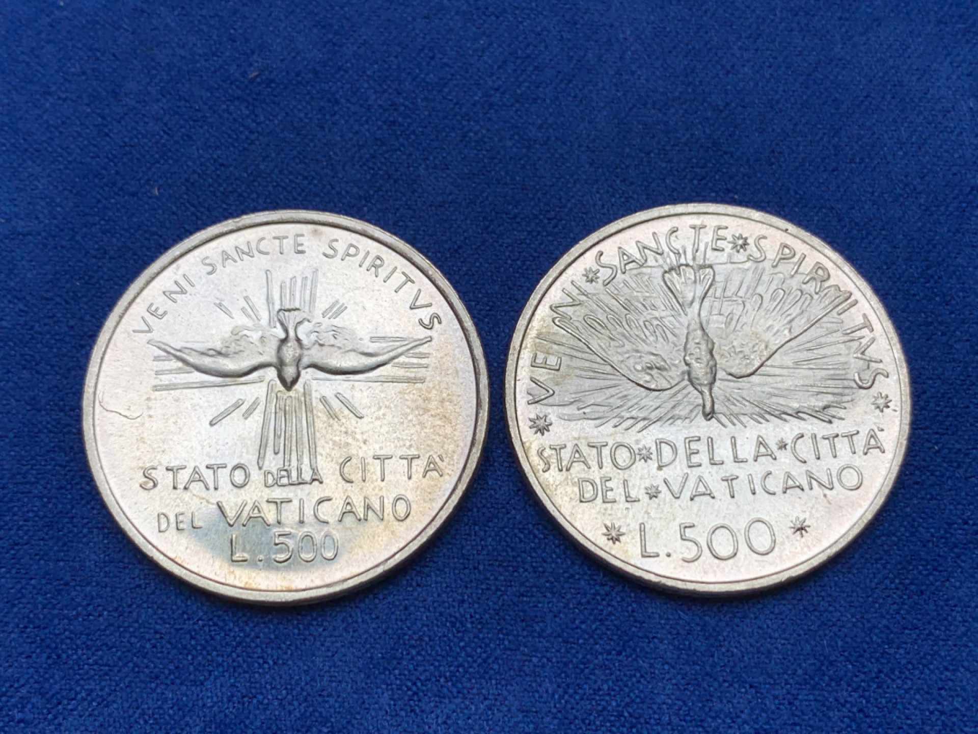 《竞宝斋》三少爷老婆本专场-第156场 (全场包邮) 梵蒂冈1978年教皇缺位500里拉银币一对，两个版