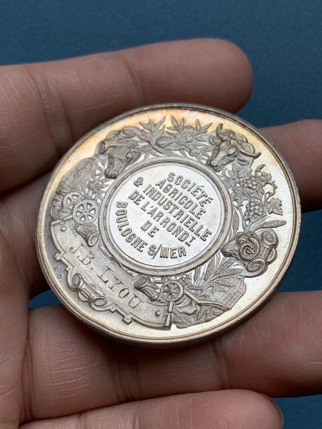 《竞宝斋》三少爷老婆本专场-第156场 (全场包邮) 法国20世纪初谷物女神头像农业大银章，丰饶角+ARGENT边铭，直径46mm，重量47.06g，带原盒