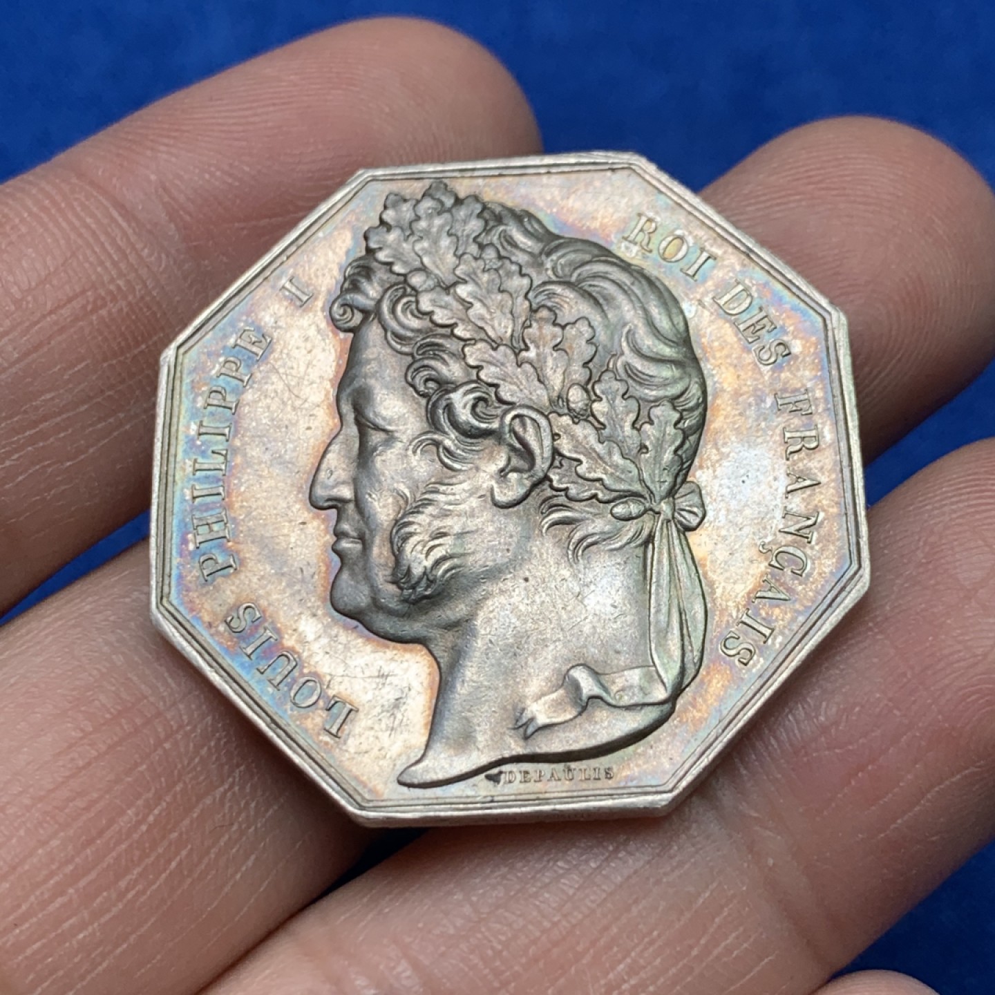 《竞宝斋》三少爷老婆本专场-第156场 (全场包邮) 法国菲利普一世国王头像里尔区公证人协会八角代用银币，船首+ARGENT边铭，对边直径35mm，重量17.92g
