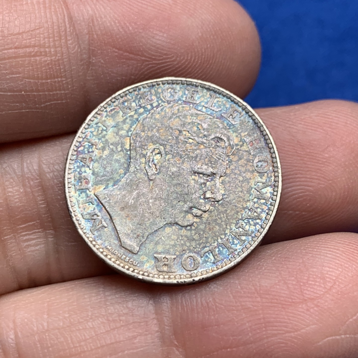 《竞宝斋》三少爷老婆本专场-第156场 (全场包邮) 罗马尼亚1942年200列伊小银币，835银，直径24mm，重量6g。重口味包浆