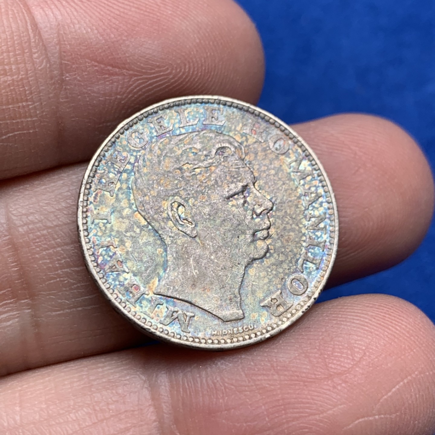 《竞宝斋》三少爷老婆本专场-第156场 (全场包邮) 罗马尼亚1942年200列伊小银币，835银，直径24mm，重量6g。重口味包浆