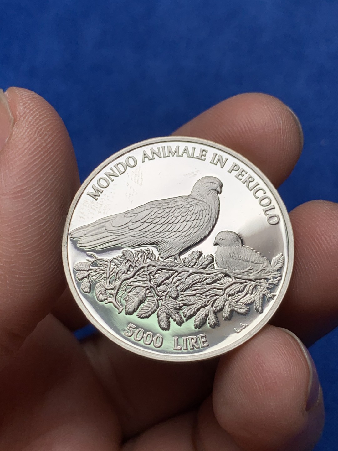 《竞宝斋》三少爷老婆本专场-第156场 (全场包邮) 圣马力诺1996年动物纪念5000里拉、10000里拉精制银币一对