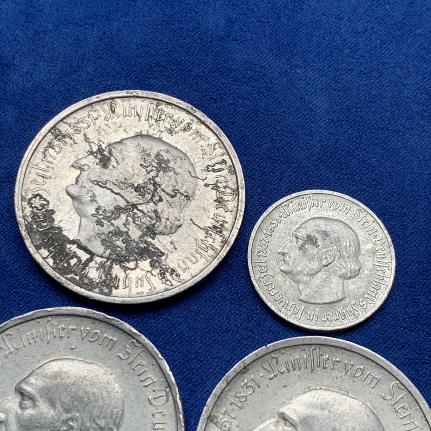 《竞宝斋》三少爷老婆本专场-第156场 (全场包邮) 德国威斯特伐利亚1921年50芬尼一枚，1923年5千万马克三枚大马币铝币