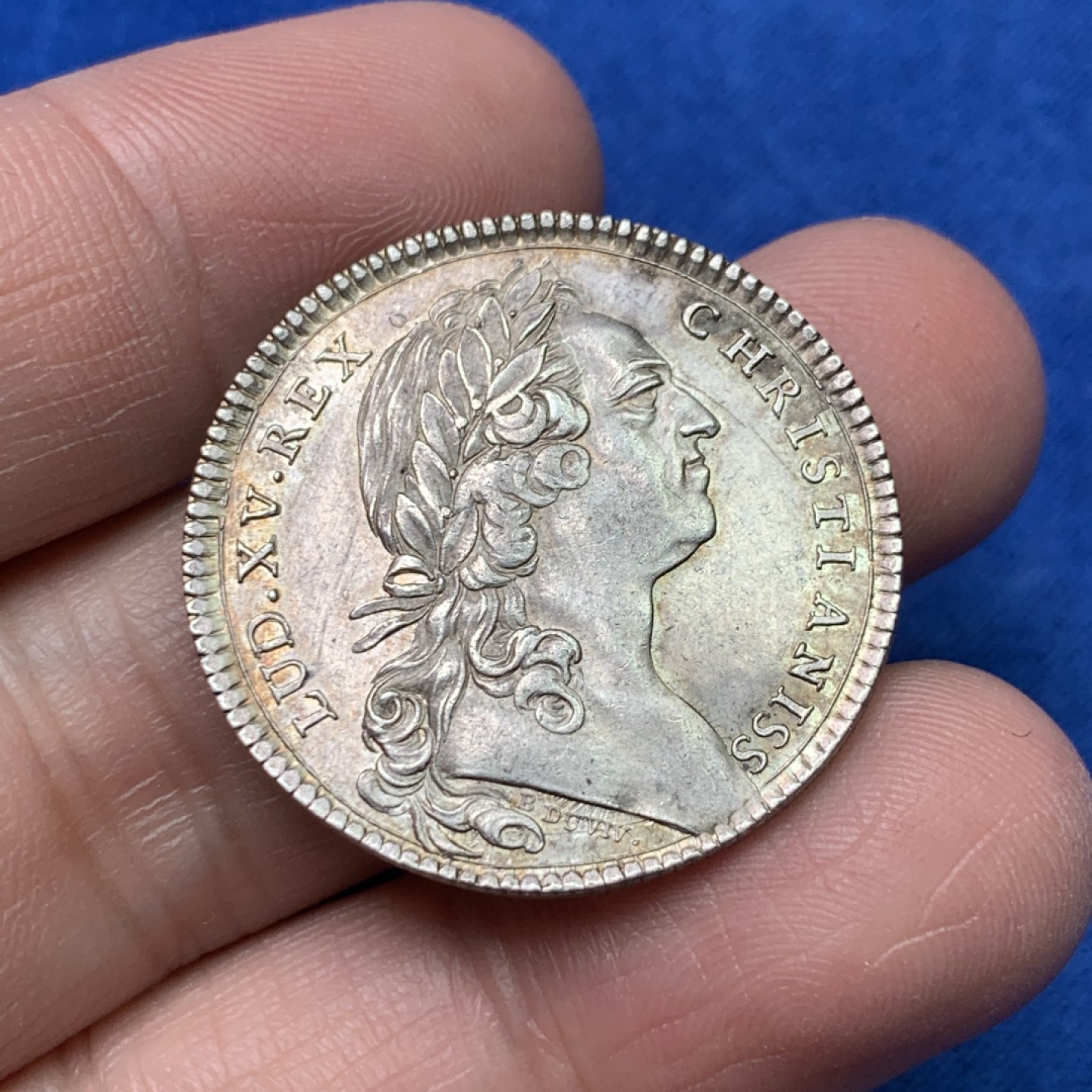 《竞宝斋》三少爷老婆本专场-第156场 (全场包邮) 法国1765年路易十五国王头像巴黎修道院代用银币，直径31.5mm，重量10.34g