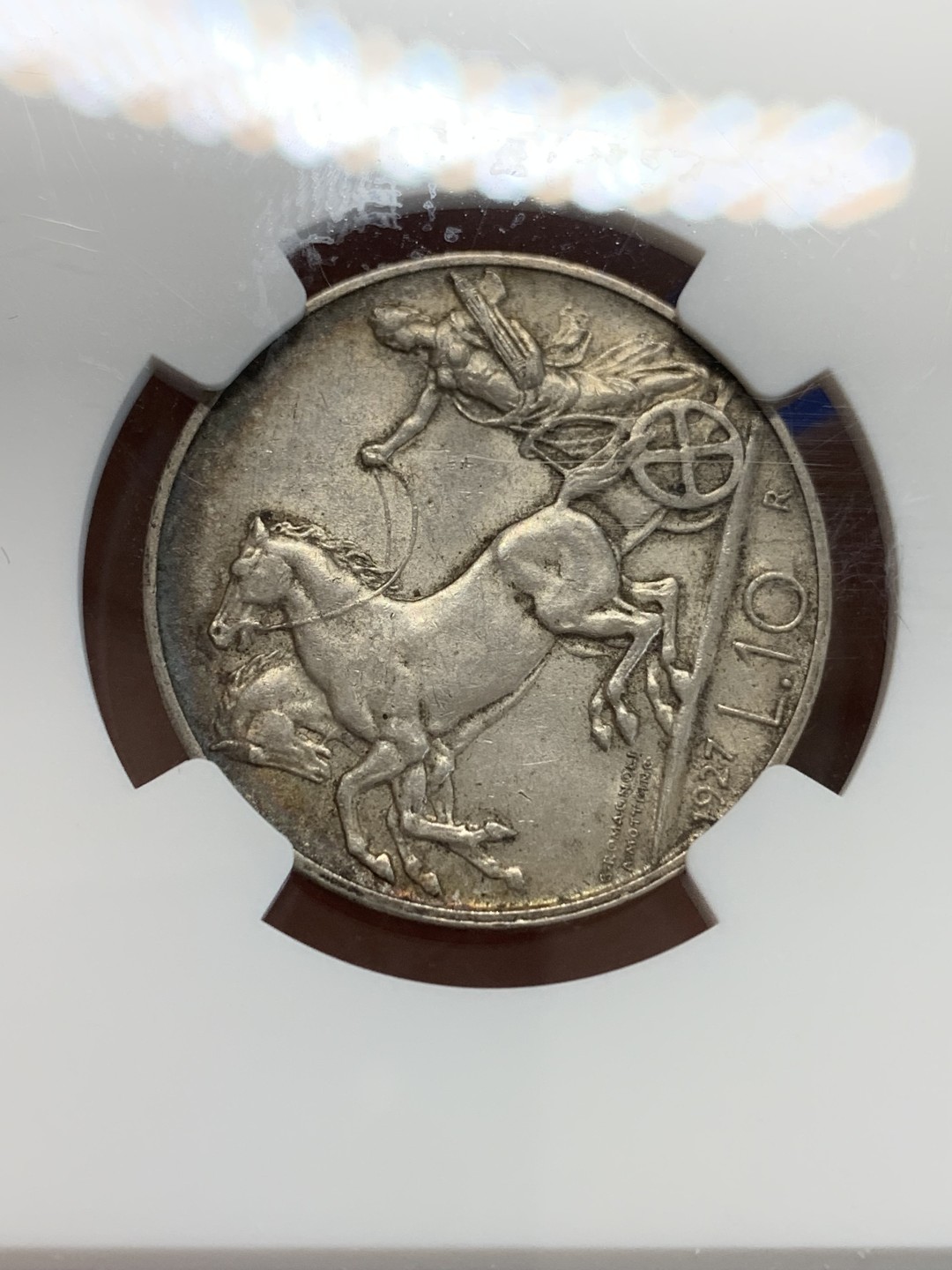 《竞宝斋》三少爷老婆本专场-第156场 (全场包邮) NGC MS62 意大利1927年马车10里拉银币