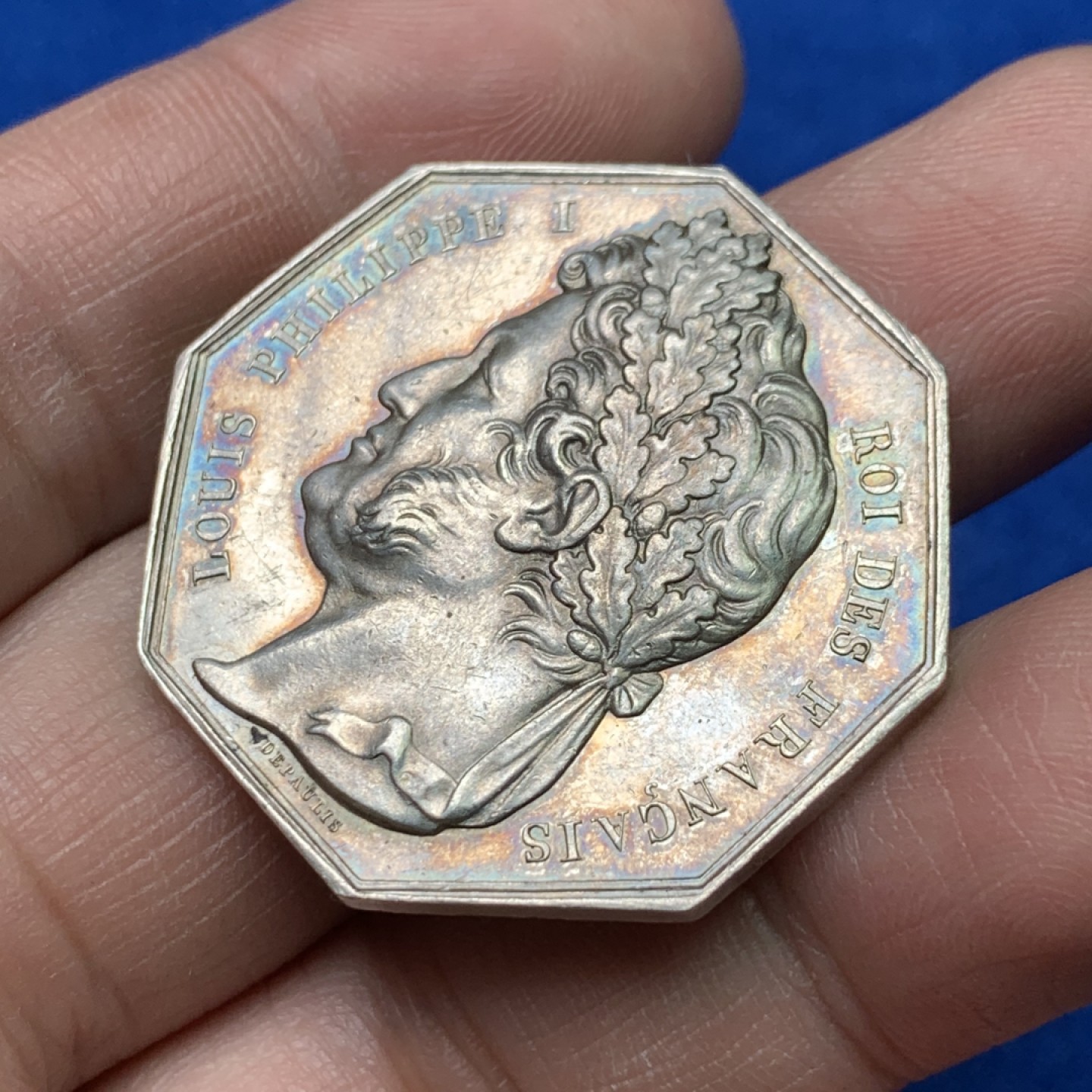 《竞宝斋》三少爷老婆本专场-第156场 (全场包邮) 法国菲利普一世国王头像里尔区公证人协会八角代用银币，船首+ARGENT边铭，对边直径35mm，重量17.92g