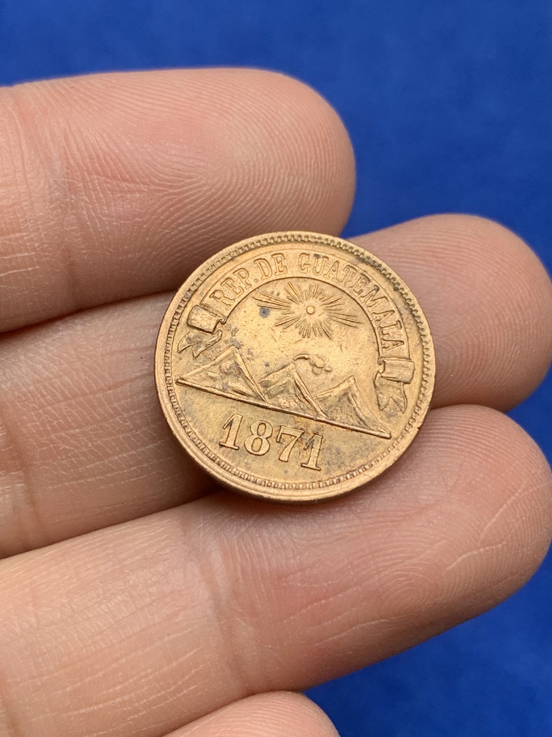 《竞宝斋》三少爷老婆本专场-第156场 (全场包邮) 危地马拉1871年1分火山小铜币，铜的少见