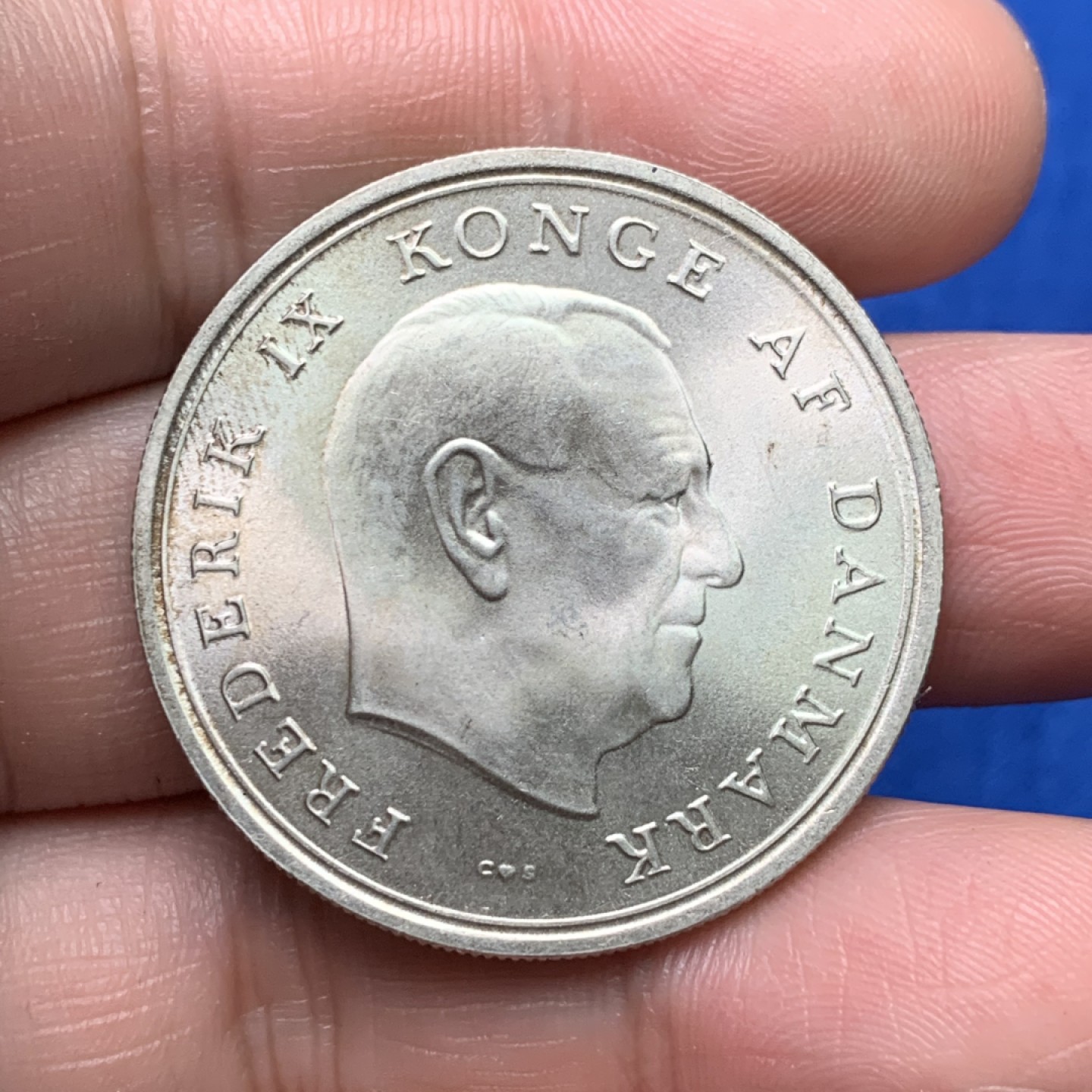 《竞宝斋》三少爷老婆本专场-第156场 (全场包邮) 丹麦1967年10克朗银币，淡金包浆可评级好品相