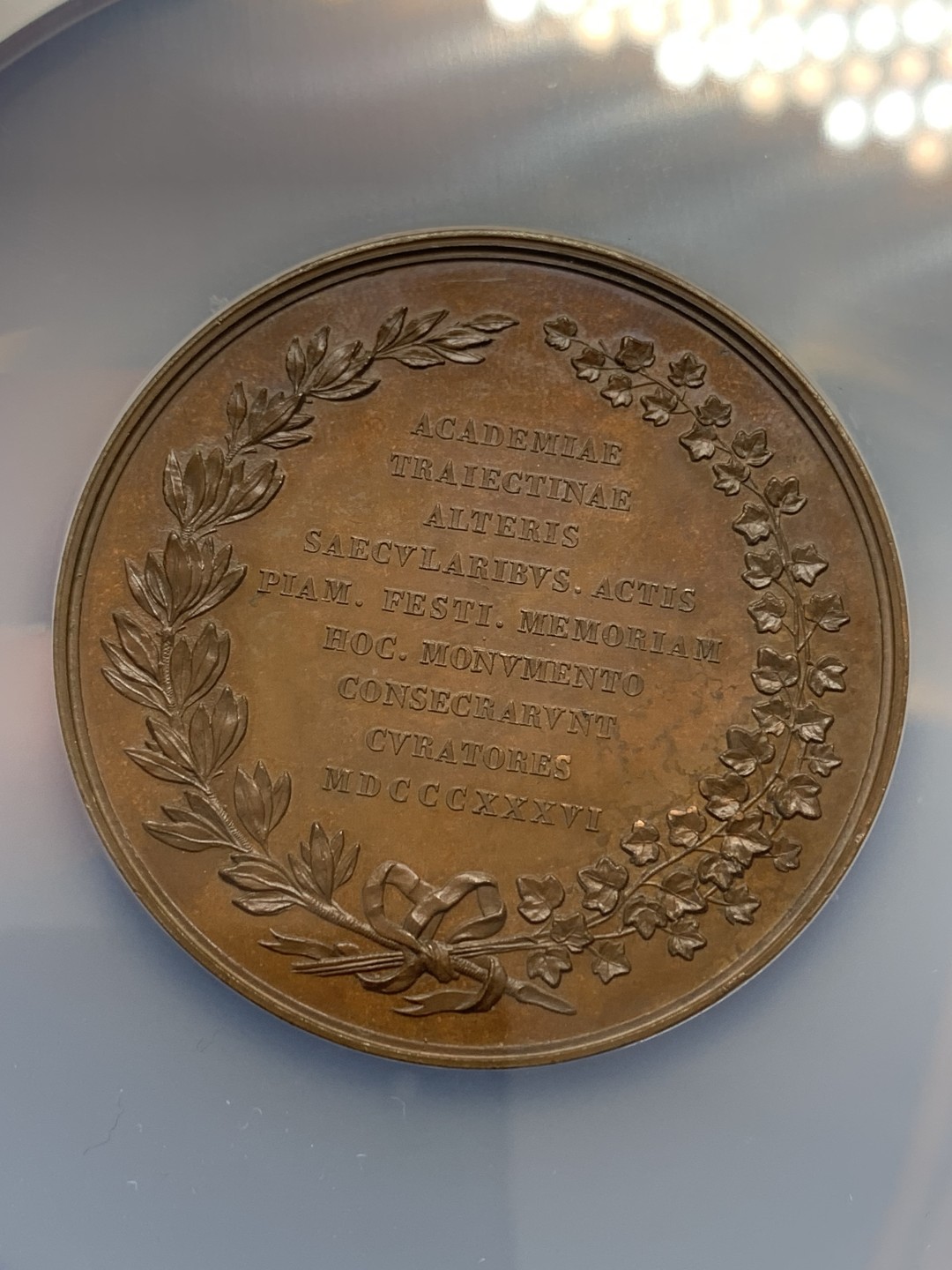 《竞宝斋》三少爷老婆本专场-第156场 (全场包邮) NGC MS62BN 荷兰1836年乌特勒支大学建校200周年大铜章，NGC加大盒