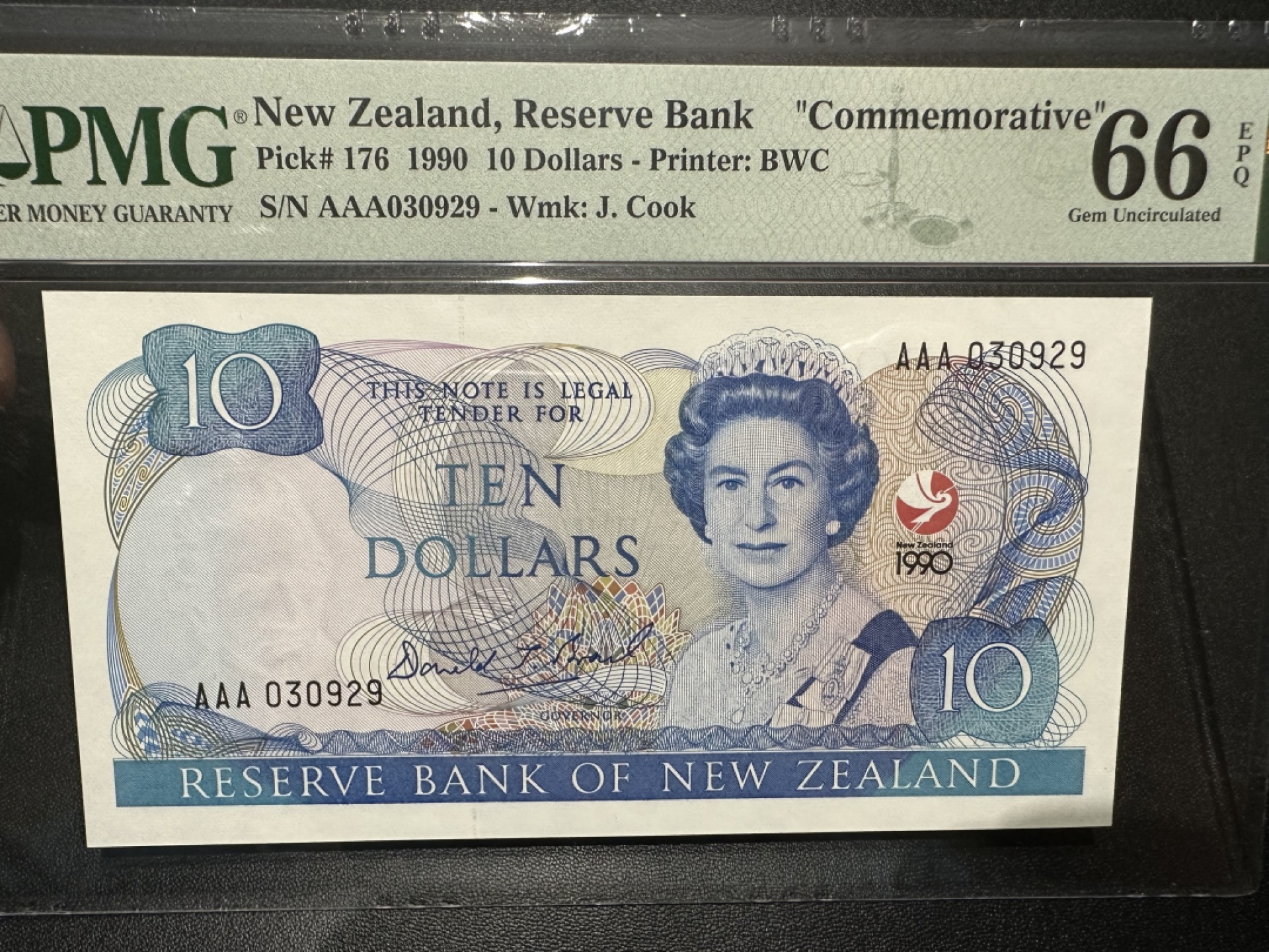 《外钞收藏家》第二百六十三期（连拍第一场） 1990年新西兰10元 PMG66 纪念钞AAA冠 无47靓号
