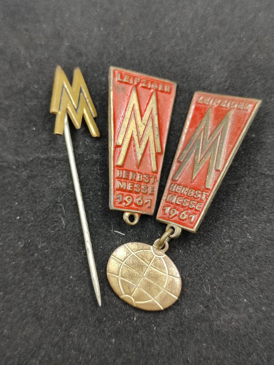 全场0元起拍 第49期 咸鱼国勋章拍卖专场 4月23日（周三）下午6：00开始 东德莱比锡博览会徽章