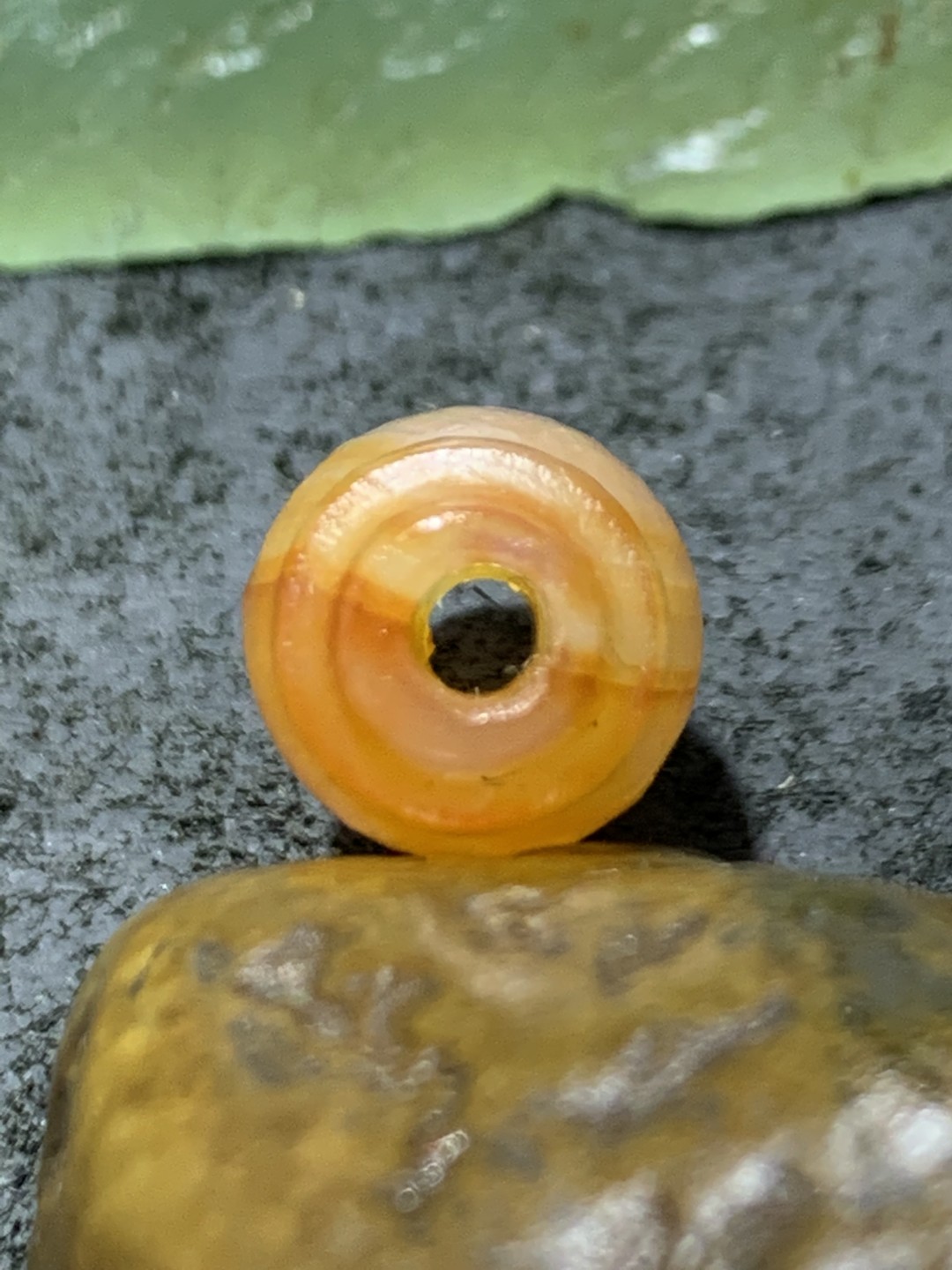 精美高玉化天眼千层风化纹缠丝玛瑙灯笼珠一颗