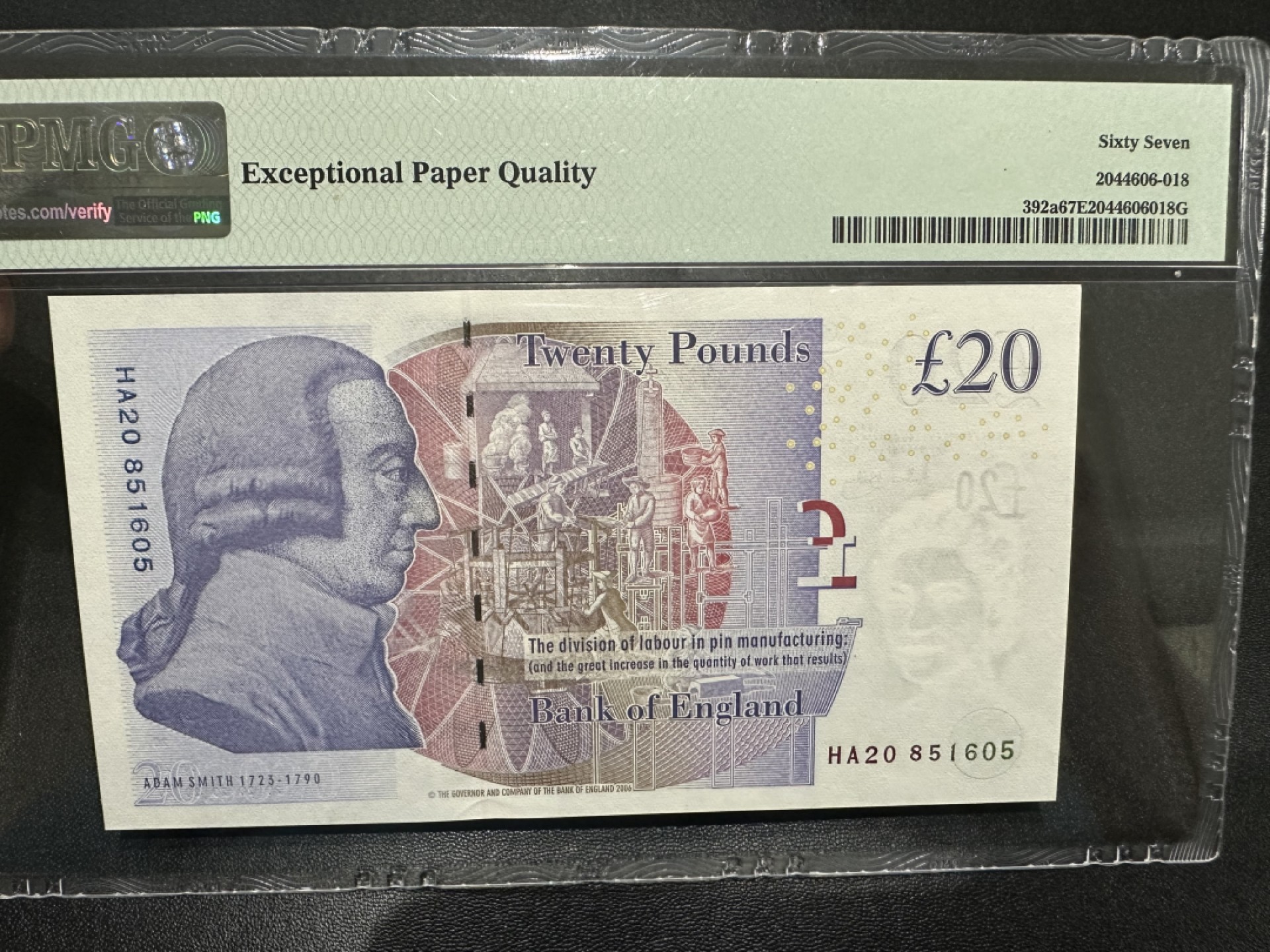 《外钞收藏家》第二百六十三期（连拍第一场） 2006年英国E序列20镑 PMG67 无47