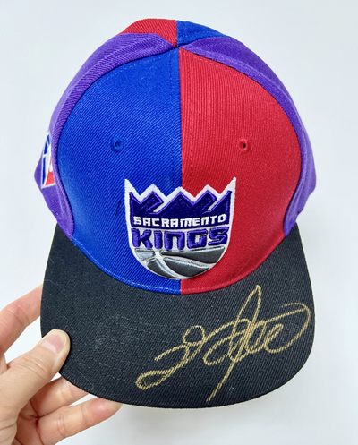 零元拍：来个稀罕货！新科NBA最佳关键球员达龙-福克斯亲笔全签萨克拉门托国王队NBA75周年限定MN平沿帽！ - 零元拍：来个稀罕货！新科NBA最佳关键球员达龙-福克斯亲笔全签萨克拉门托国王队NBA75周年限定MN平沿帽！
