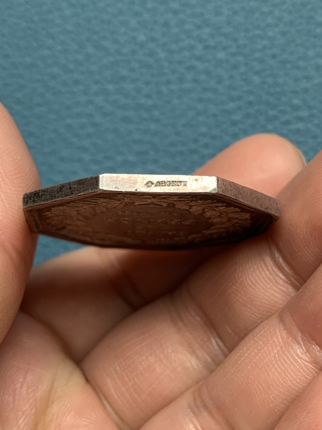 《竞宝斋》第157场-法国八角与章 专场！周日，周一，周四 3场 (全场包邮) 法国八角银质代币，法兰西银行，24.84g，36.7mm，蜜蜂边铭，正面铭文：智慧决定财富