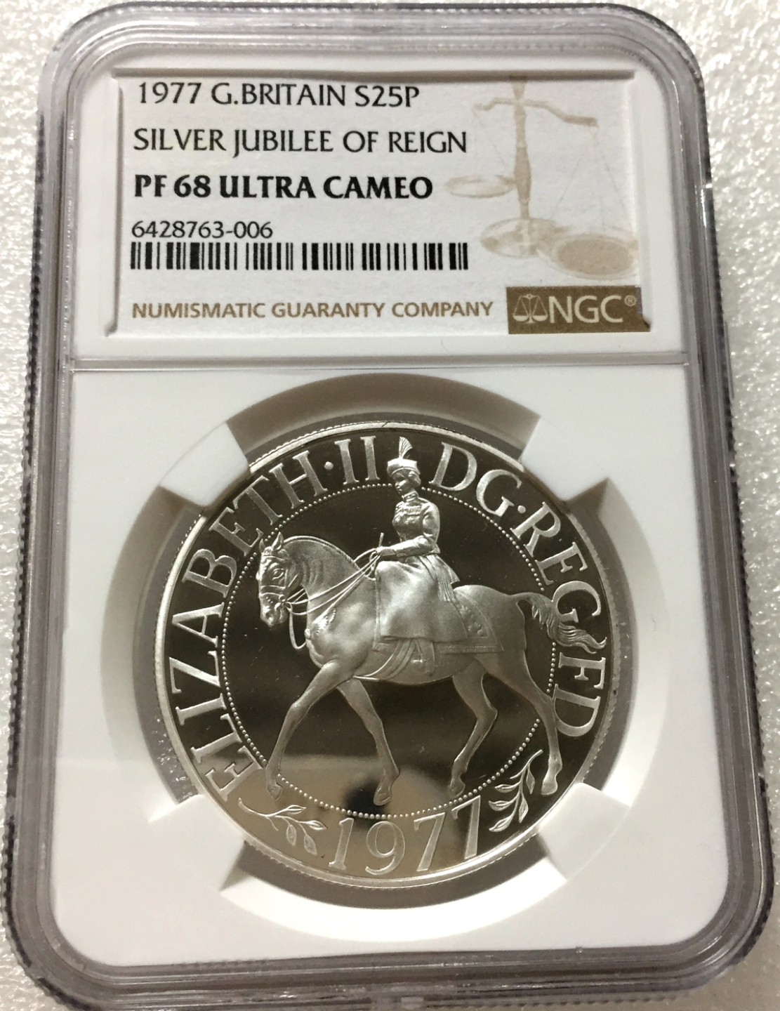 方圆集藏第四期专场 10829-NGC68英国1977年伊丽莎白女王登基25周年银禧