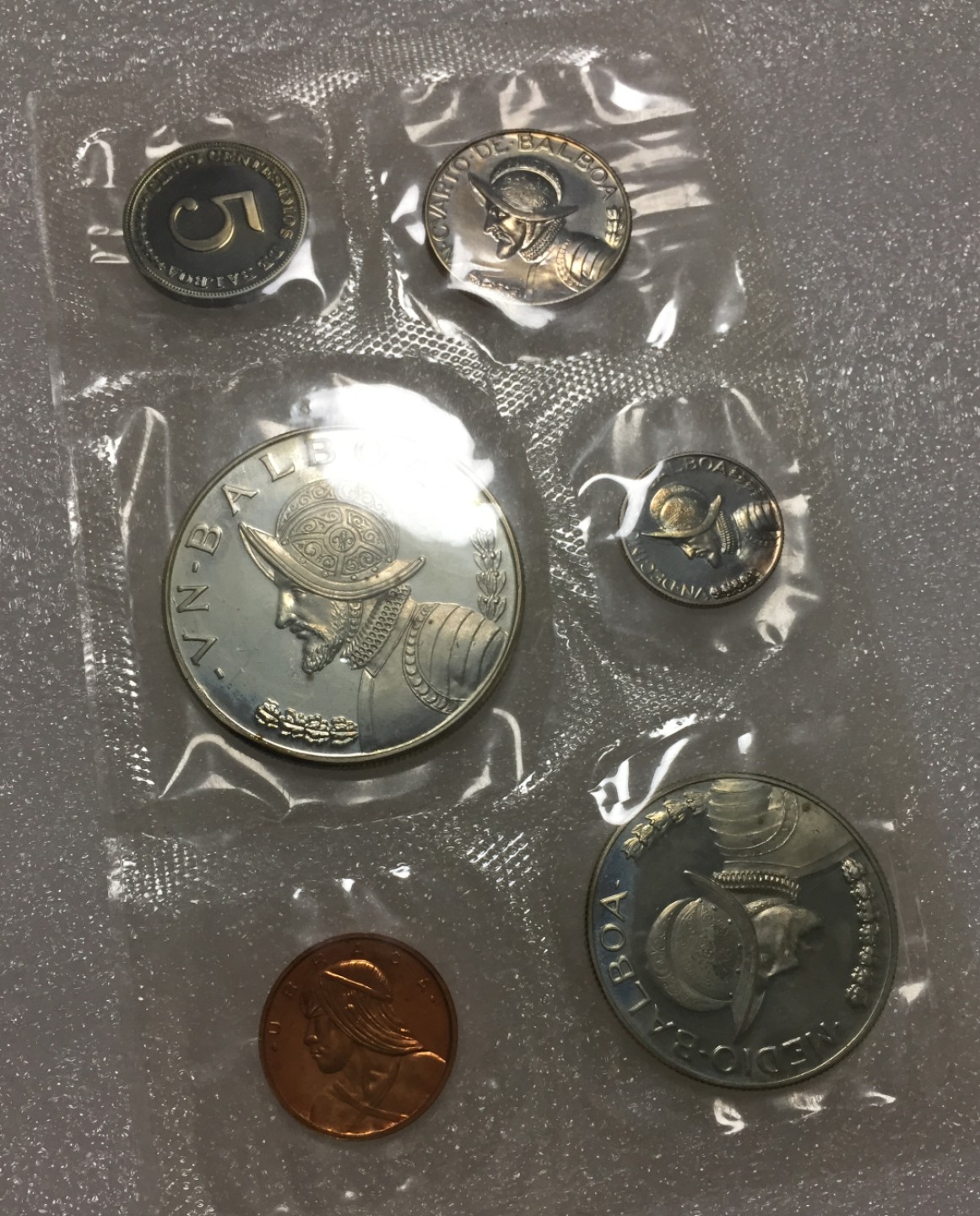 方圆集藏第四期专场 11424-外国1969巴拿马精制币限量套装 