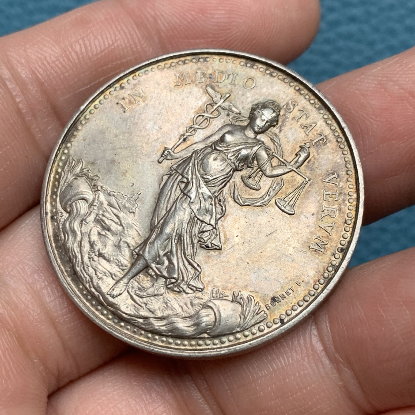 《竞宝斋》第157场-法国八角与章 专场！周日，周一，周四 3场 (全场包邮) 法国银章，里昂丝绸生产商和经销商，22.7g，36.7mm，丰饶角边铭，女神从不缺斤少两