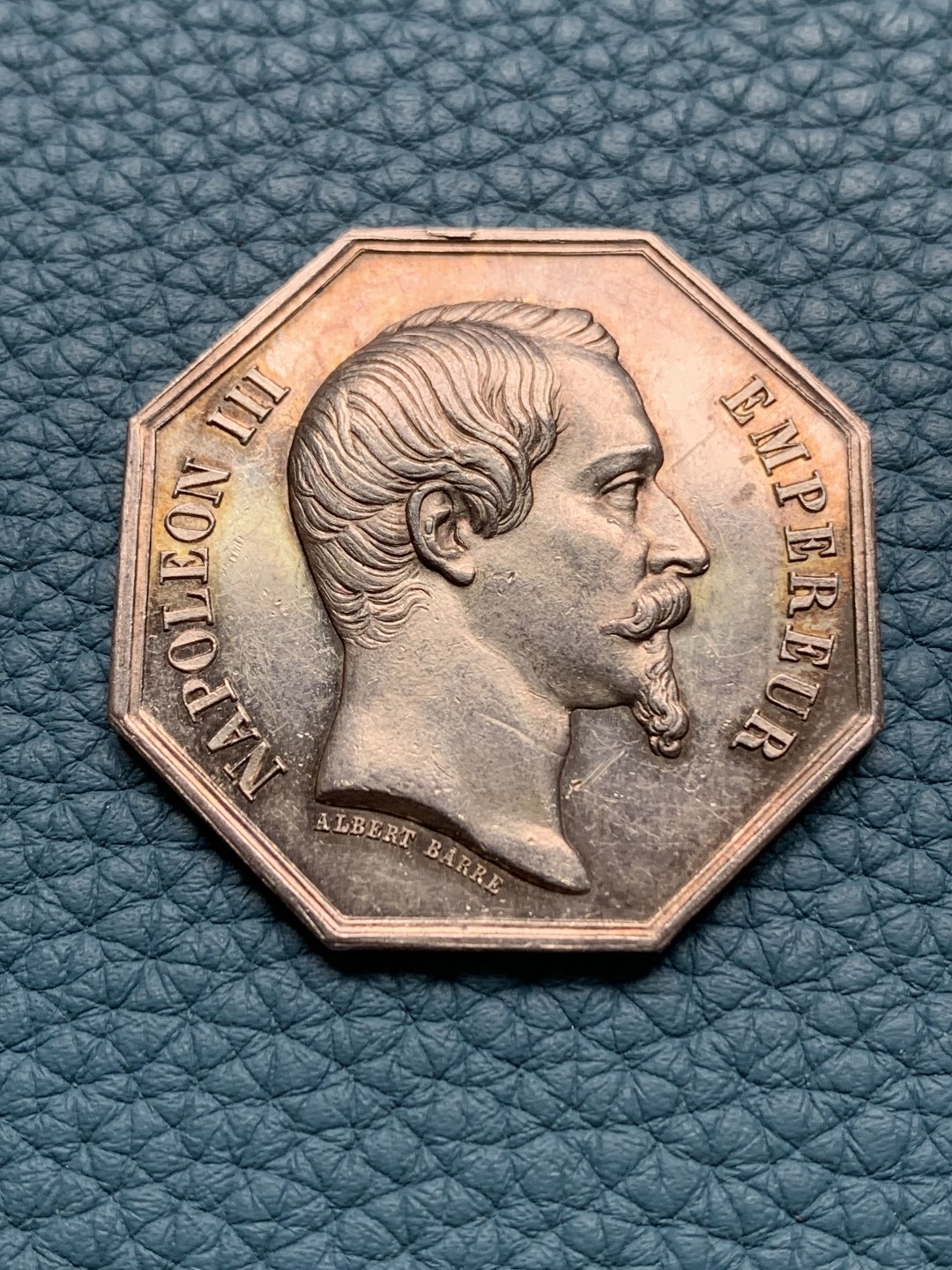 《竞宝斋》第157场-法国八角与章 专场！周日，周一，周四 3场 (全场包邮) 法国八角银质代币，蓬图瓦兹公证处，14.81g，33.5mm，蜜蜂边铭