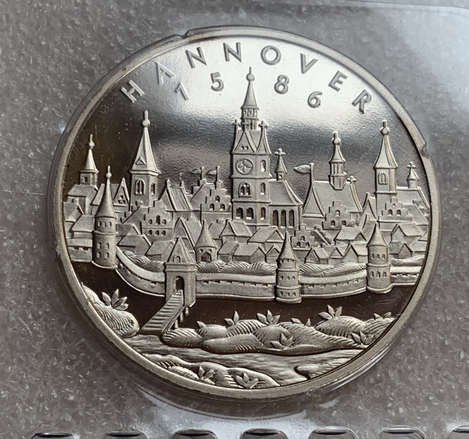 瓶子🏺第88期拍卖会 1991年银章原封