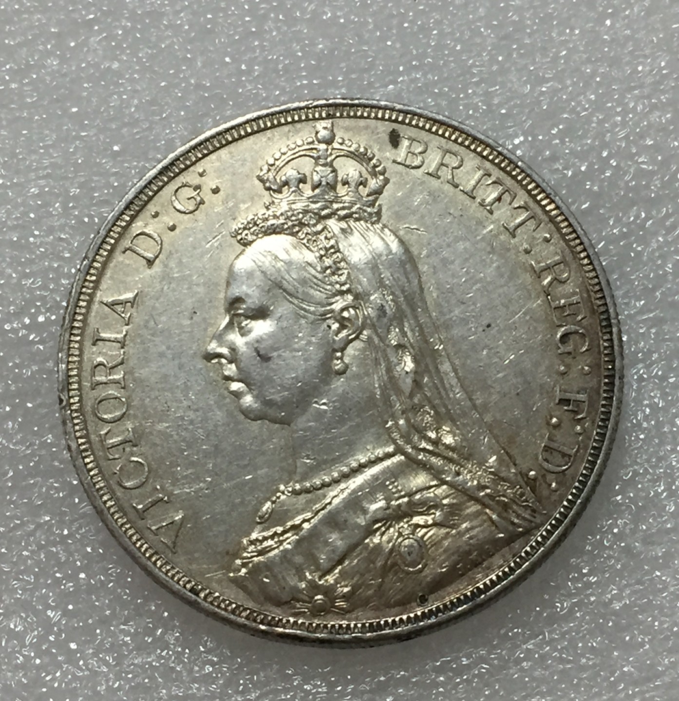 方圆集藏第四期专场 8436-英国1887年维多利亚女王高冠版马剑银币登基50周年