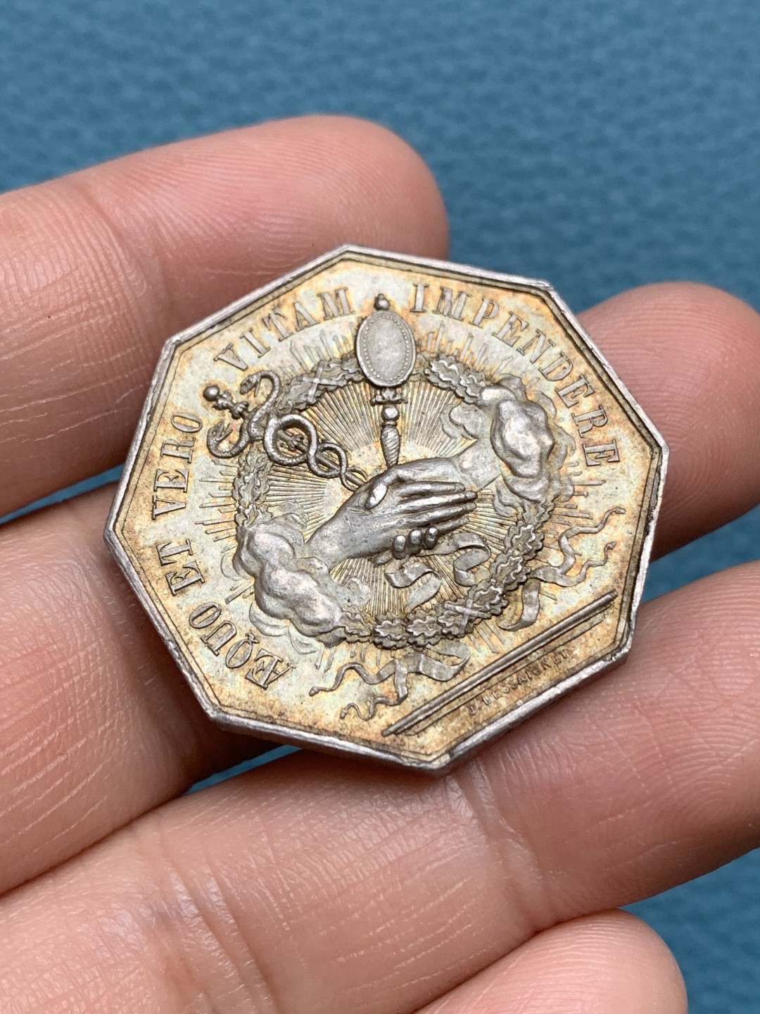 《竞宝斋》第157场-法国八角与章 专场！周日，周一，周四 3场 (全场包邮) 法国八角银质代币，博韦地区公证人，15.25g，32.2mm，蜜蜂边铭，黄油彩