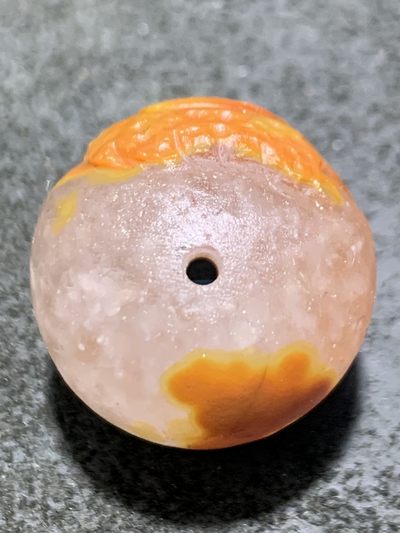 精美亚光冰飘战国红玛瑙手工俏色巧雕刻雄鸡报晓珠子一颗！ 精美亚光冰飘战国红玛瑙手工俏色巧雕刻雄鸡报晓珠子一颗！