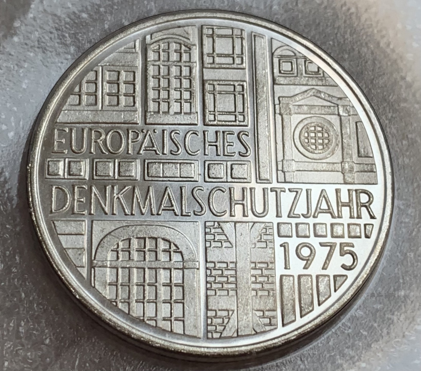 瓶子🏺第88期拍卖会  德国1975年5马克普制纪念银币F版 欧洲纪念碑保护年 原封（2）