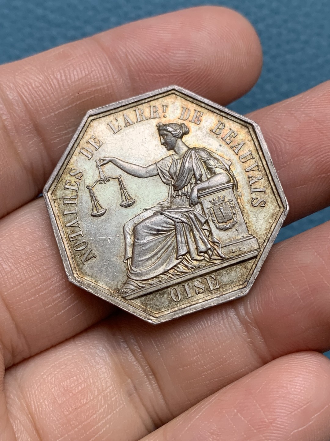 《竞宝斋》第157场-法国八角与章 专场！周日，周一，周四 3场 (全场包邮) 法国八角银质代币，博韦地区公证人，15.25g，32.2mm，蜜蜂边铭，黄油彩