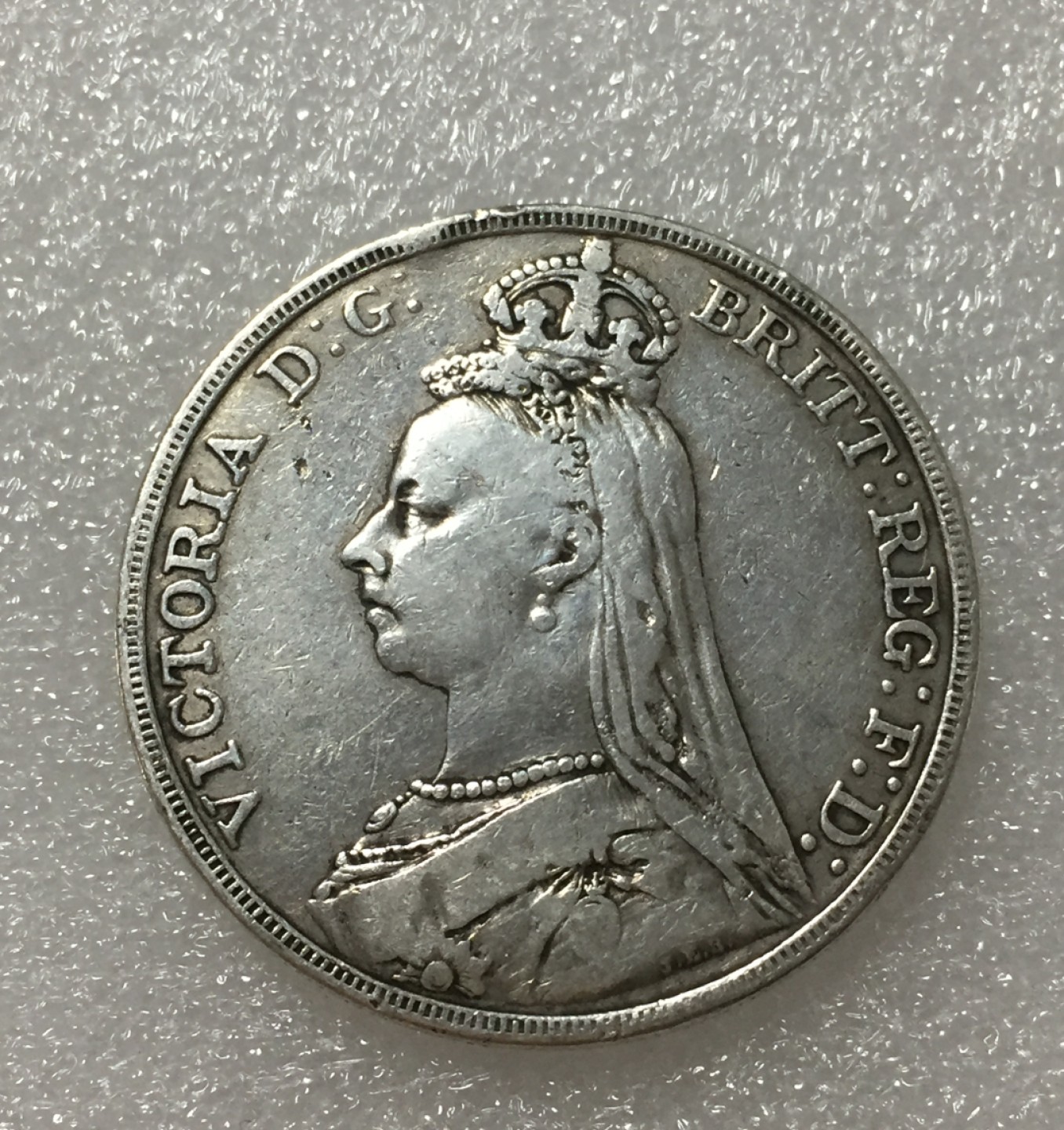 方圆集藏第四期专场 10073-英国1892年维多利亚女王高冠版马剑银币